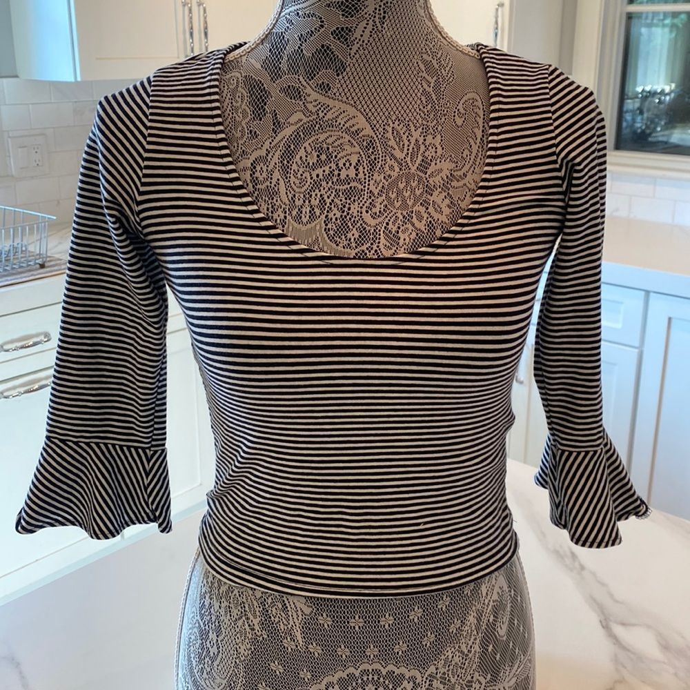Zara stripped short sleeve (3/4 length) cotton top blouse Black and White